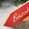 Nyomtatott fa nyíl - Északi sark piros 30cm