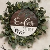 Kép 2/2 - Nyomtatott fa tábla koszorú közép - Édes otthon eukaliptusz 14,8