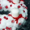 Kép 2/2 - Csináld magad! - Piros-fehér havas adventi koszorú 25cm