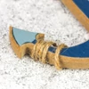 Kép 4/6 - Festett akasztható vasmacska 15cm