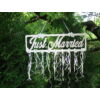 Kép 4/5 - Natúr fa - "Just married" felirat lyukakkal 70cm