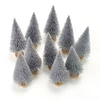 Kép 1/3 - Dekor fenyőfa ezüst glitteres 12cm 10db/cs 