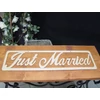 Kép 2/3 - Natúr fa - "Just married" felirat 70cm