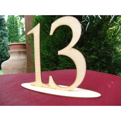 Natúr fa - Asztalszám 13-as