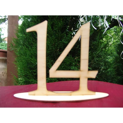 Natúr fa - Asztalszám 14-es