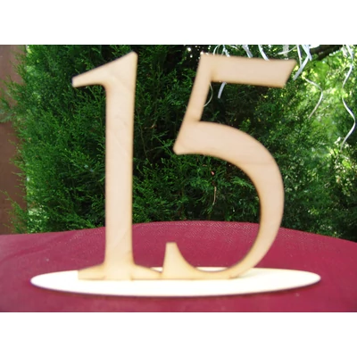 Natúr fa - Asztalszám 15-ös