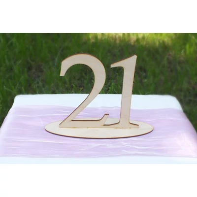 Natúr fa - Asztalszám  21-es