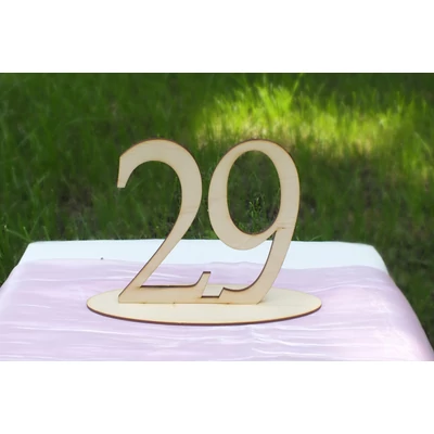 Natúr fa - Asztalszám  29-es