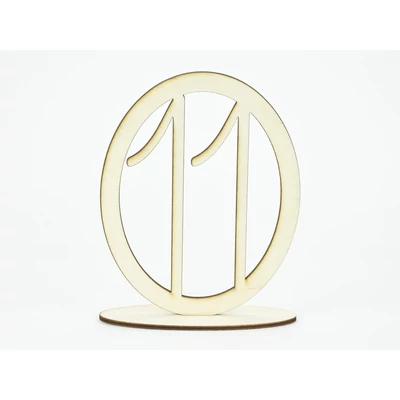 Natúr fa - Asztalszám ovális keretben 11-es 15,5cm