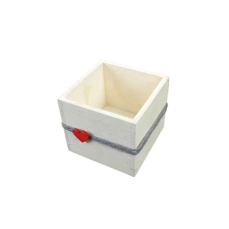 Dekoláda fehér kocka szívecskével 9x9cm