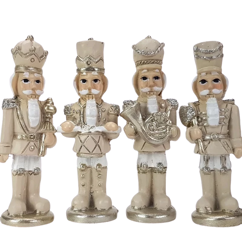 1db Diótörő álló 6cm (4 féle)