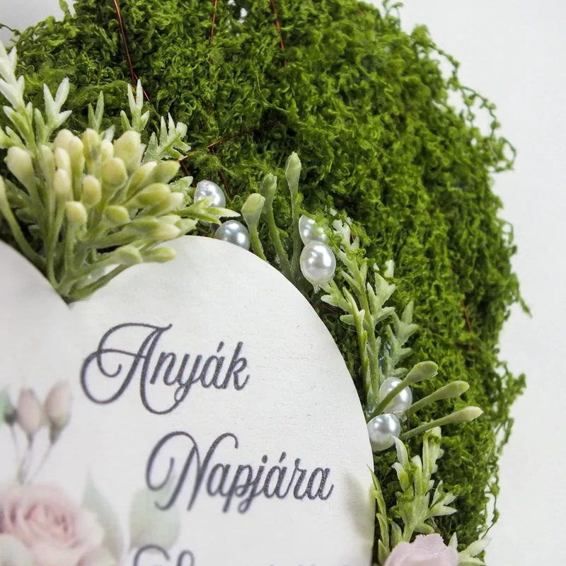 Csináld magad - Anyák napi moha szív ajtódísz