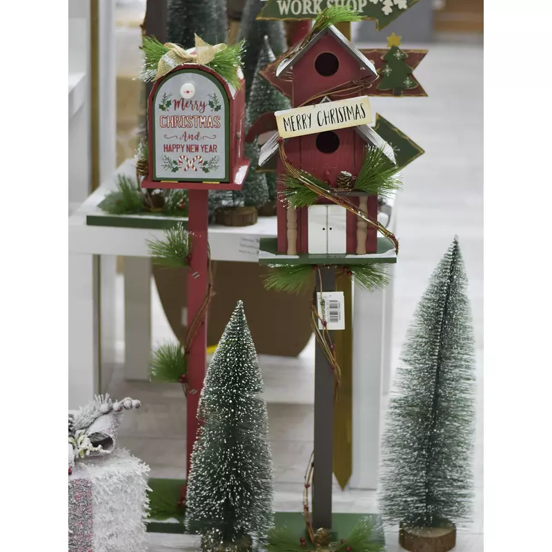 Karácsonyi portál dekoráció - madáretető