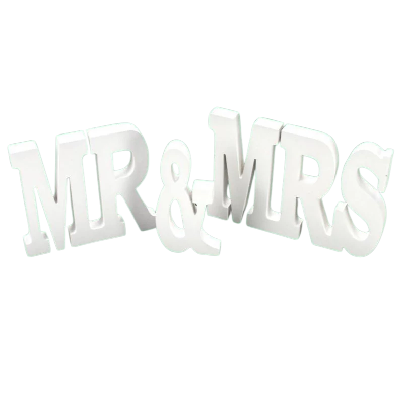 Mr & Mrs felirat fából