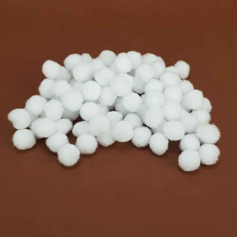 Fehér pompon 1,5cm 100db/csomag