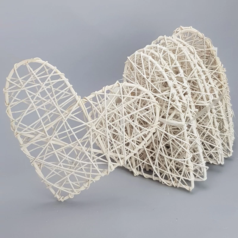 Fonott hálós szív 25cm