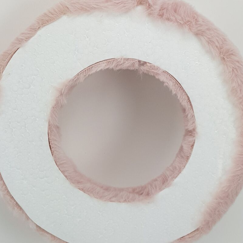 Szőrmés polisztirol félkoszorú 25cm rózsaszín