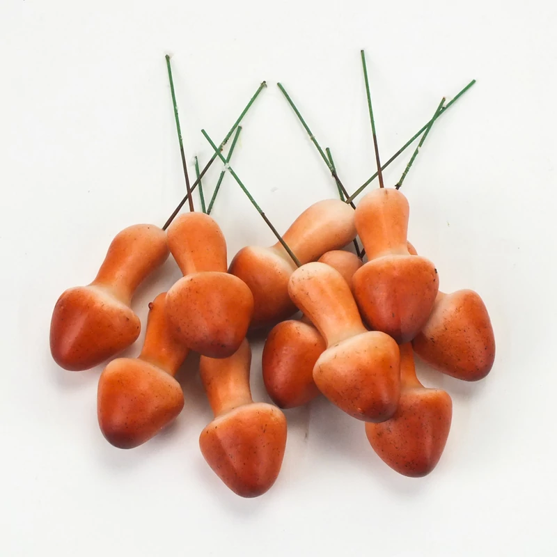 Erdei gomba - több színben 5,3x2,5cm 5db/csomag
