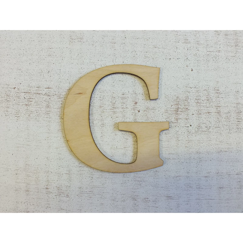Natúr fa - Betű Carmen 10cm