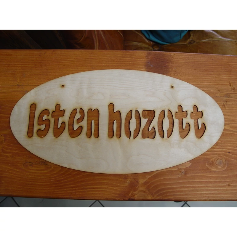 Natúr fa - "Isten Hozott" áttört ovál tábla 47cm