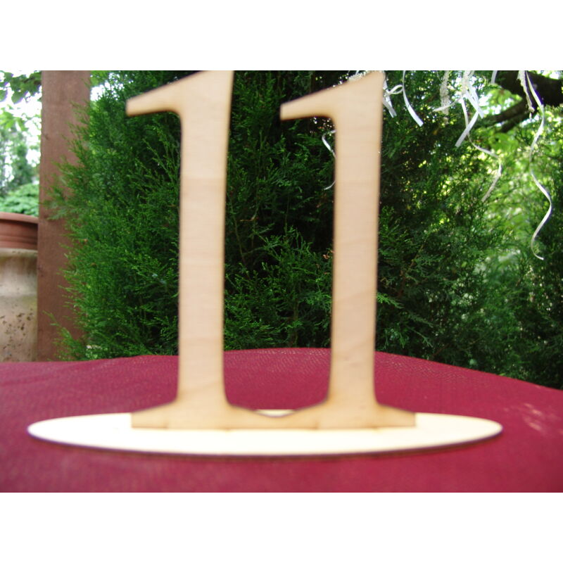 Natúr fa - Asztalszám 11-es 15cm
