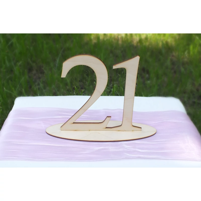 Natúr fa - Asztalszám  21-es