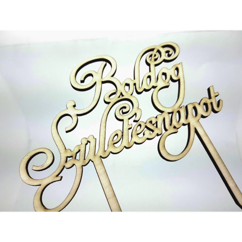 Natúr fa - Íves "Boldog Születésnapot" torta beszúró 13,5x14cm