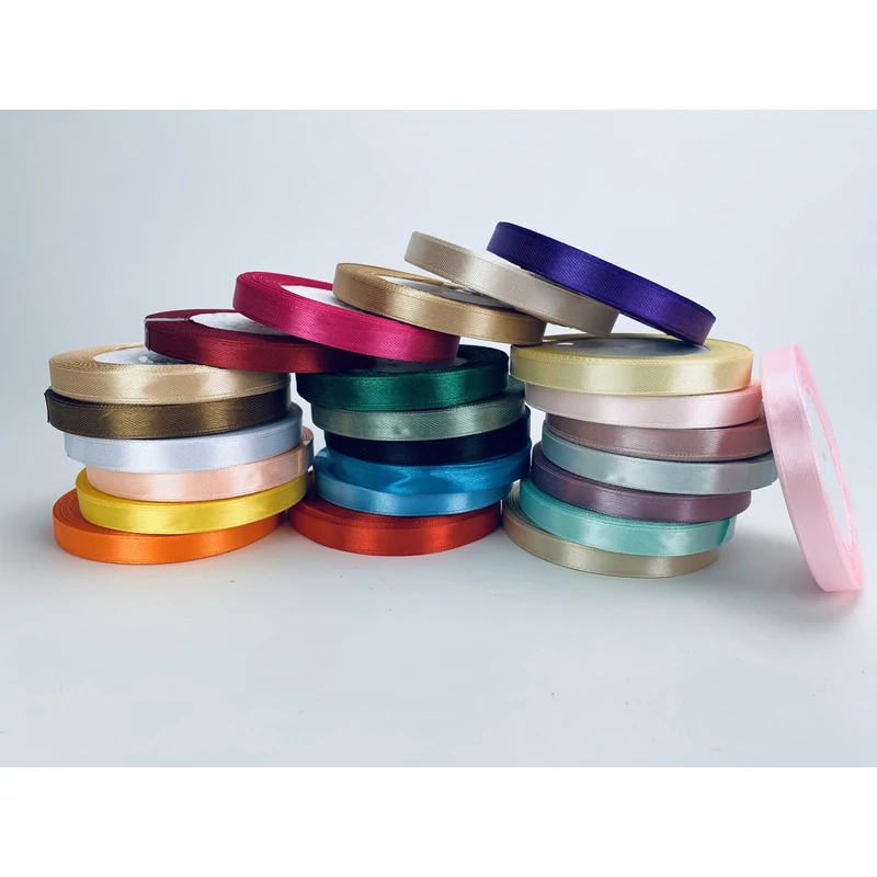 Piros szatén szalag 1cm x 22méter