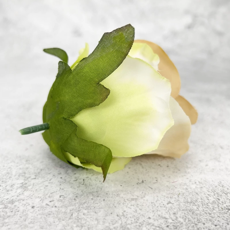 Megarózsa fej - vintage barna