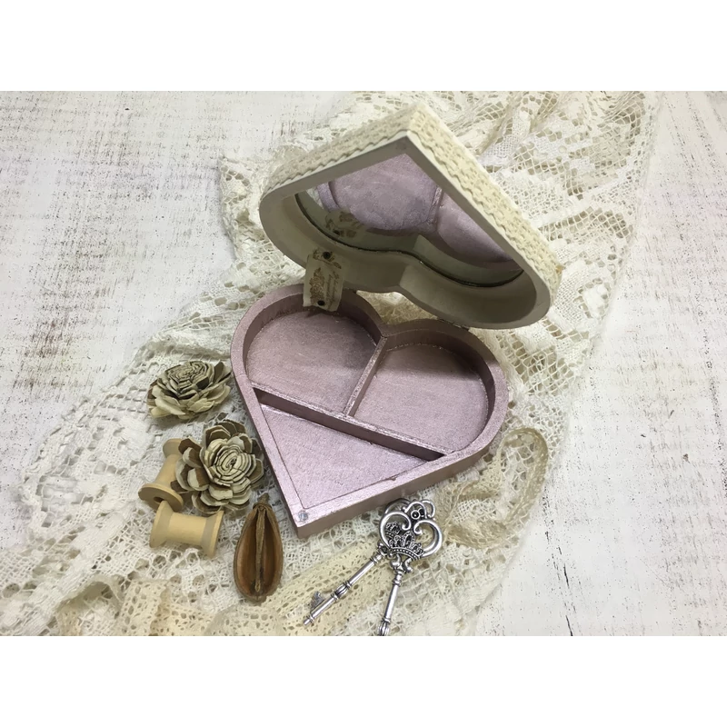 Fa tükrös szív doboz